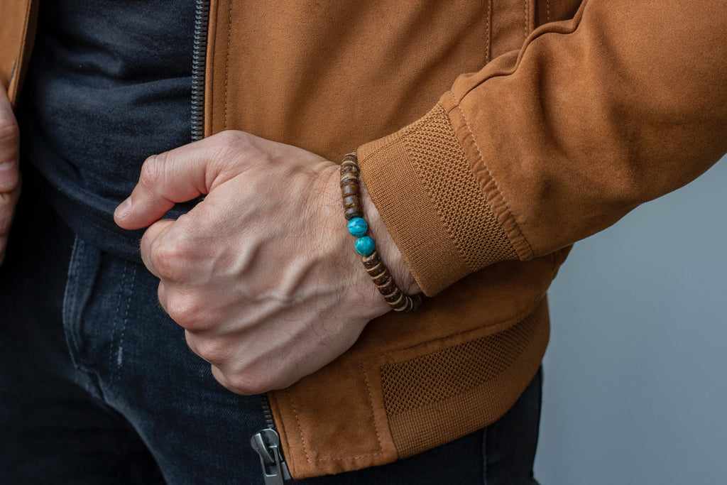 Turquoise Bracelet of The Oracle (+2 Wisdom) - Brown Edition